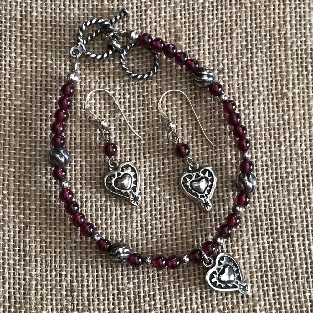 ❤️ Silpada Garnet Heart Charm Bracelet & Earrings